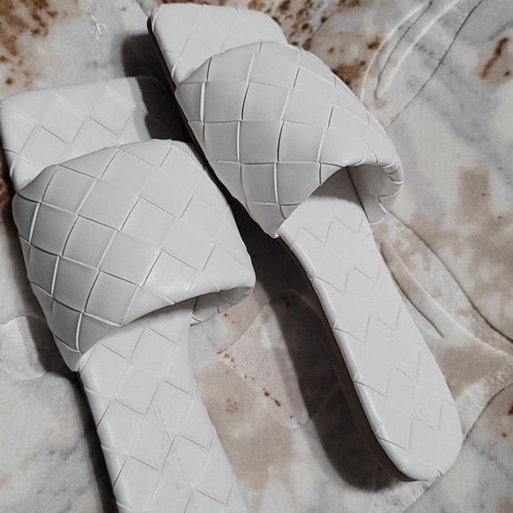 Just In Dual Braided Vamp Slide Sandals - Picture 6 of 8